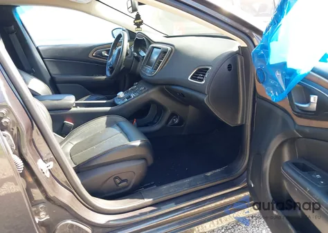 2015 Chrysler 200 C from USA, damaged, VIN 1C3CCCEG4FN736631